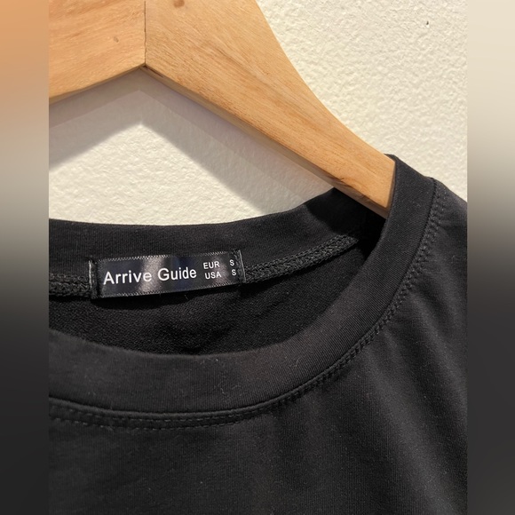 Arrive Guide Crop Top - Picture 4 of 4